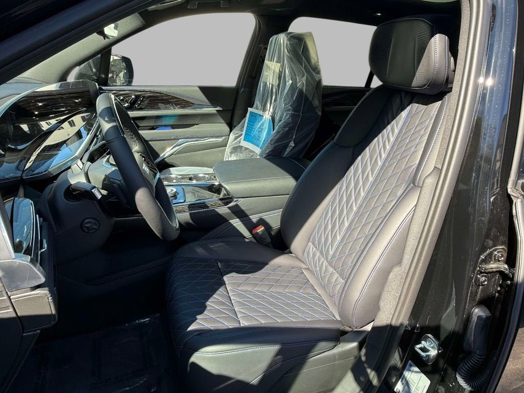 New 2025 Cadillac Escalade IQ Luxury 1 AWD/4WD image 2