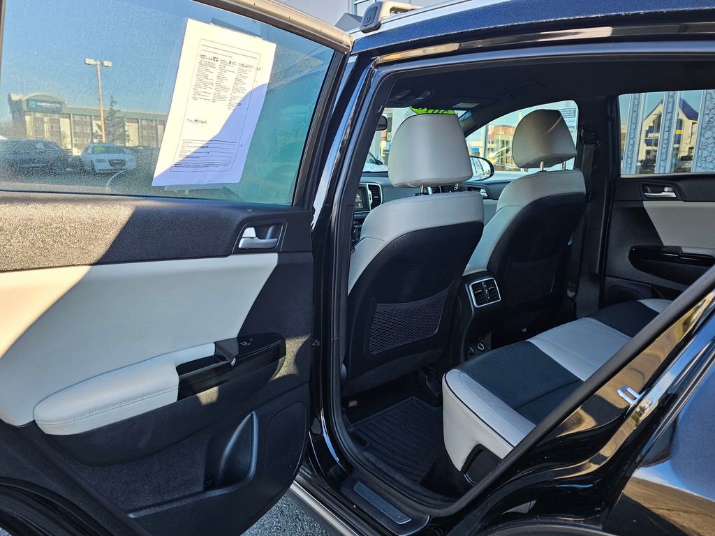 Used 2018 Kia Sportage EX w/ EX Sport Appearance Package image 12