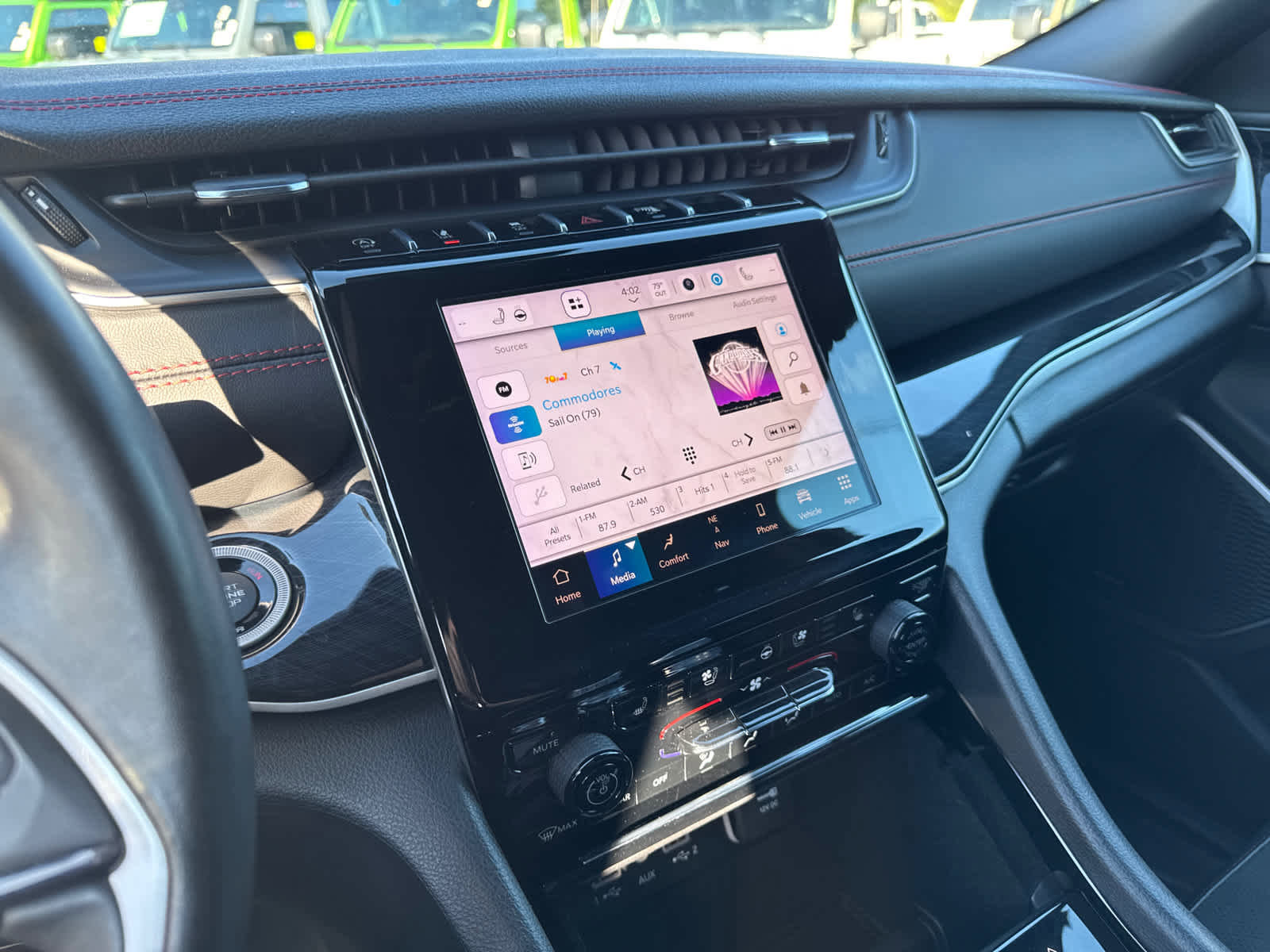 Used 2022 Jeep Grand Cherokee Trailhawk image 26