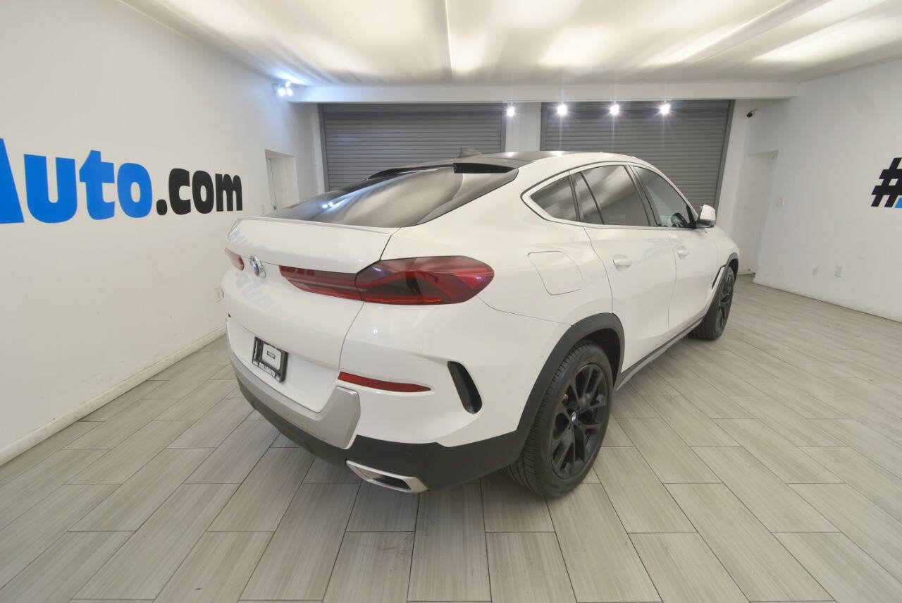 Used 2022 BMW X6 xDrive40i w/ Premium Package AWD/4WD image 5