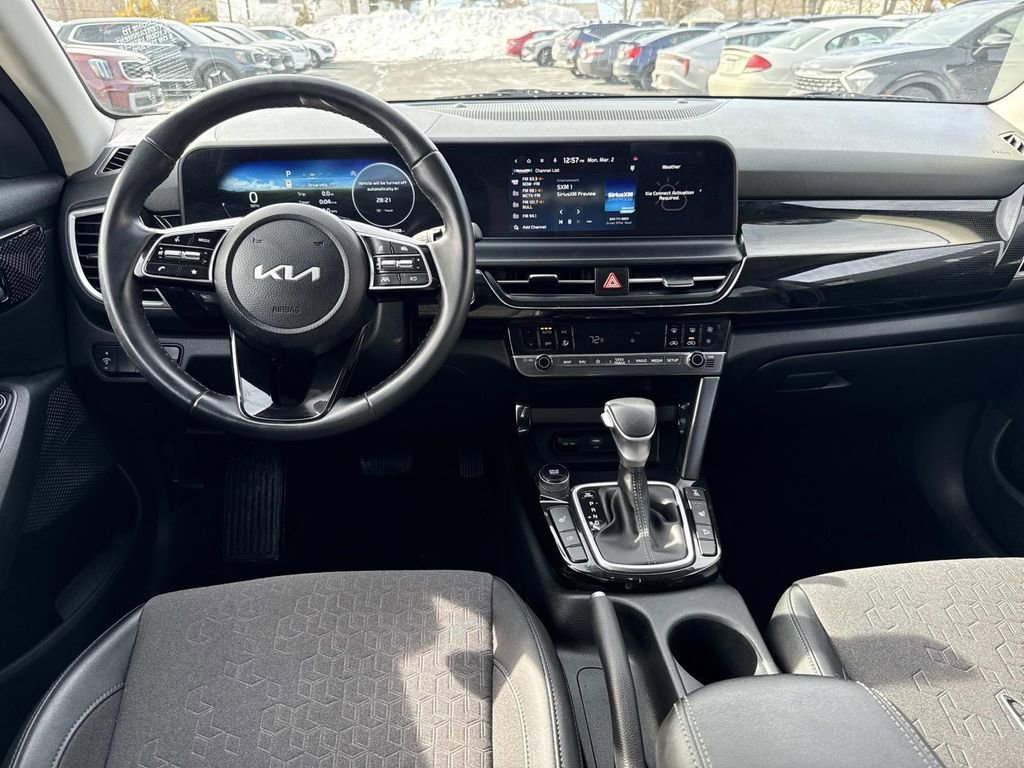 Used 2024 Kia Seltos S image 16