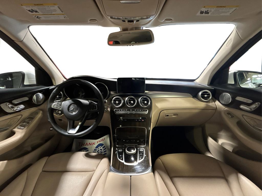 Used 2019 Mercedes-Benz GLC 300 4MATIC image 31