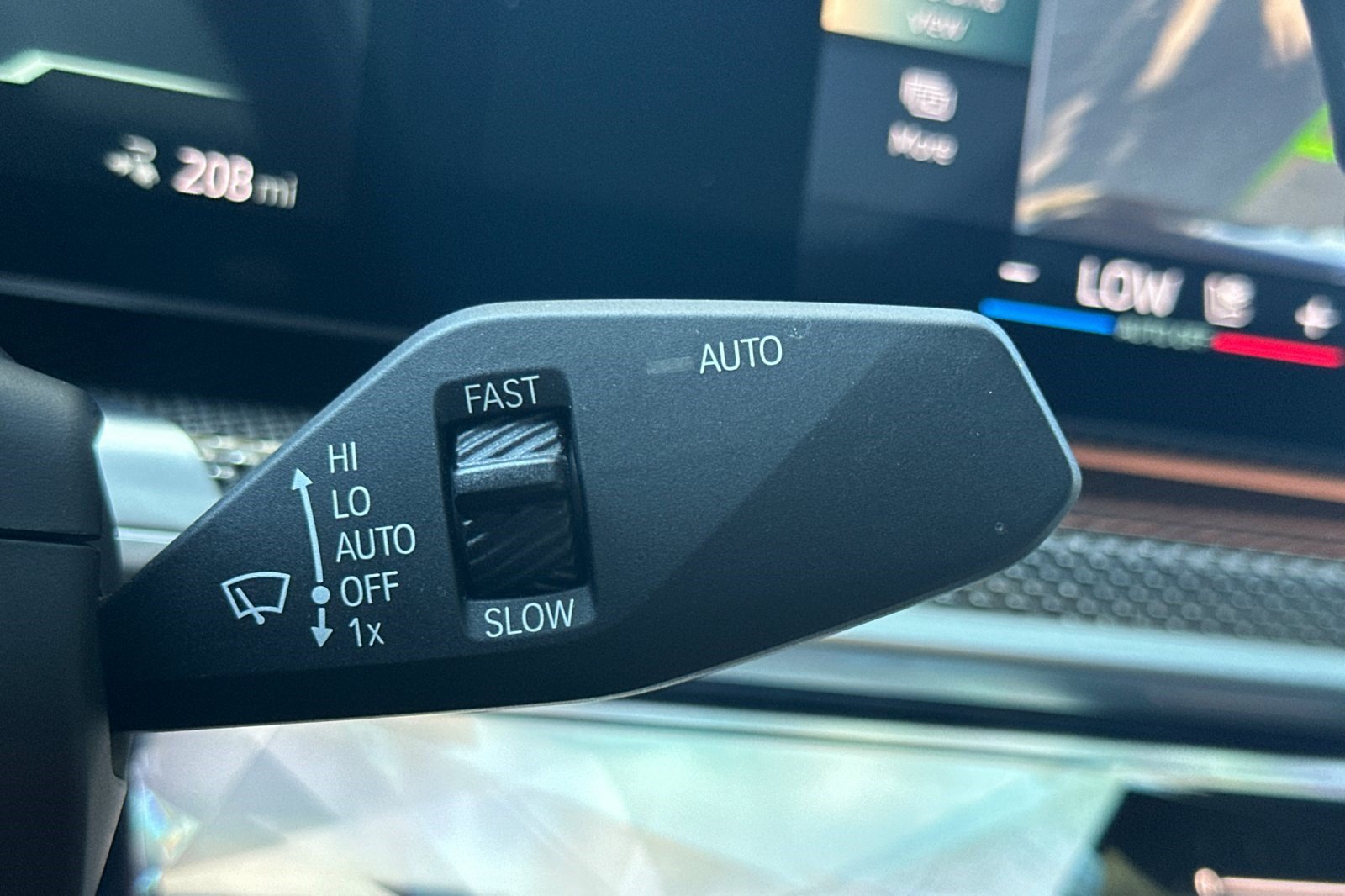 Used 2023 BMW i7 xDrive60 AWD/4WD image 33