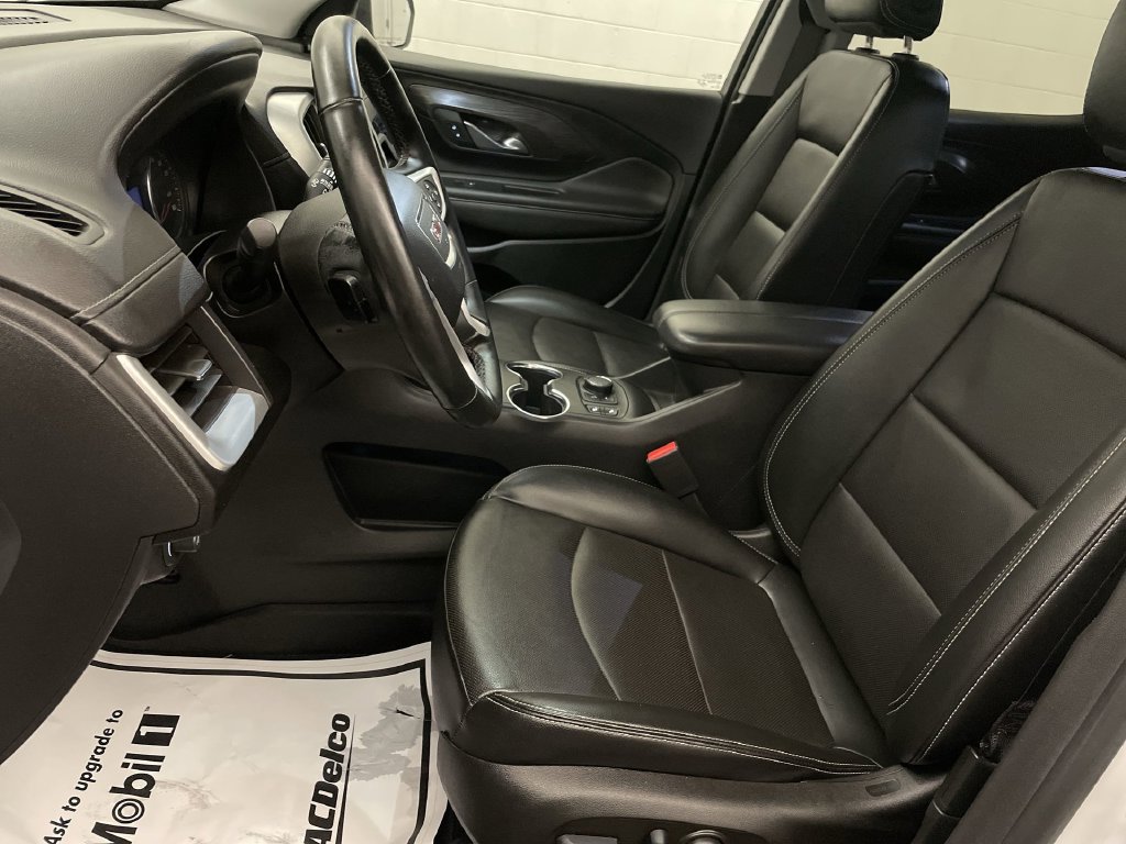 Used 2023 GMC Terrain SLT w/ LPO, Floor Liner Package FWD image 12