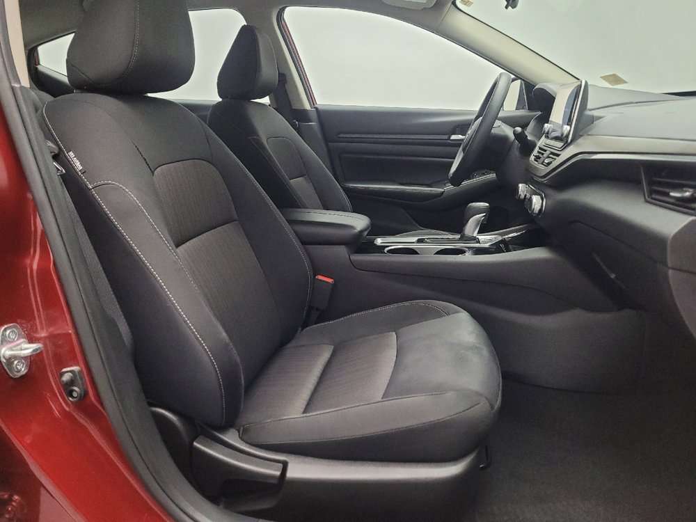 Used 2024 Nissan Altima 2.5 SV image 21