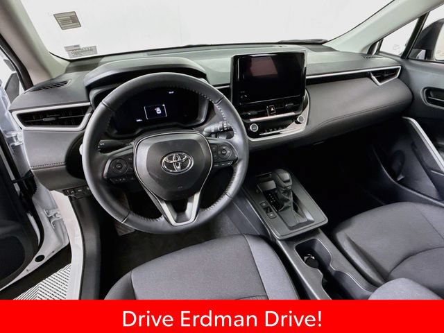 Certified 2026 Toyota Corolla Cross LE FWD image 7
