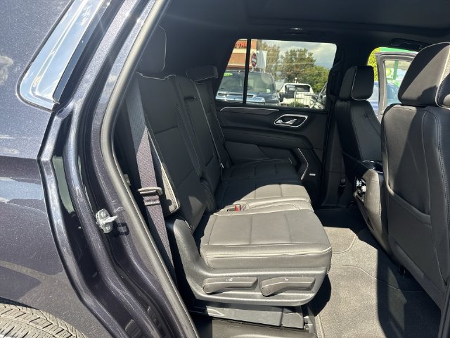 Certified 2023 GMC Yukon SLT w/ SLT Premium Package AWD/4WD image 28