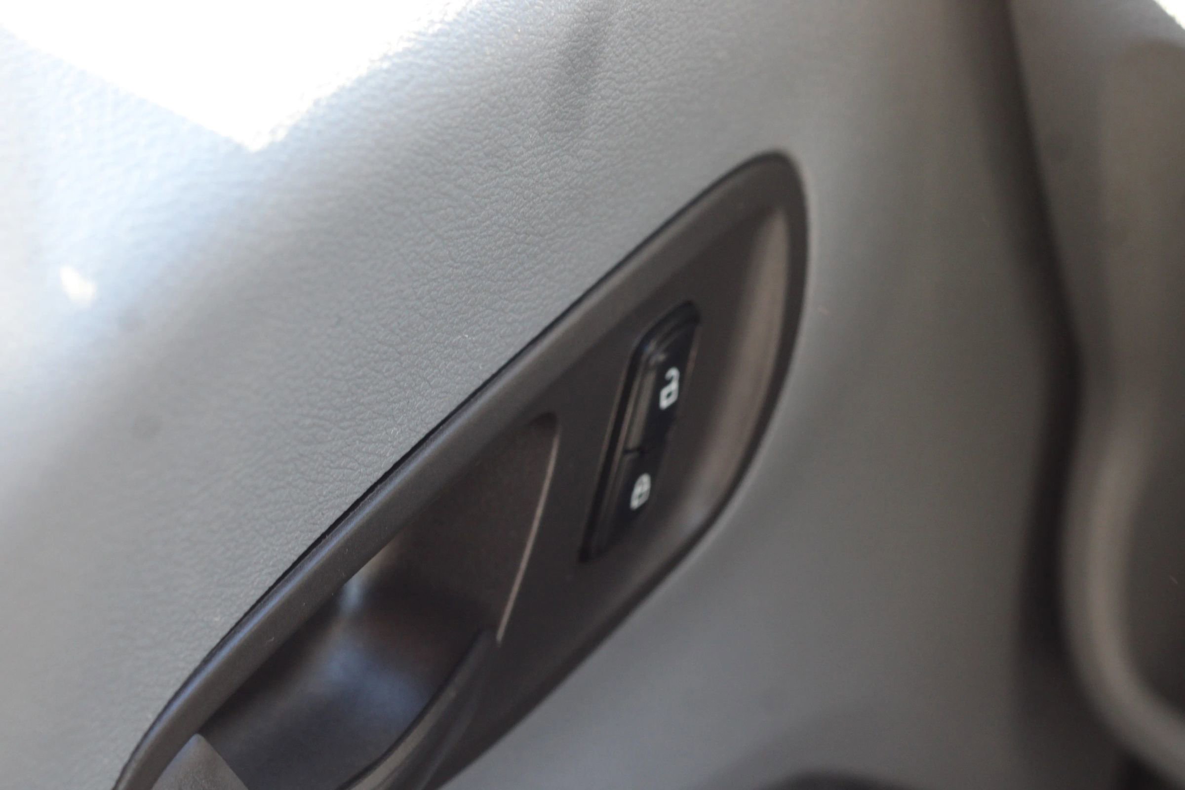 Used 2016 Ford Transit 350 XL image 21