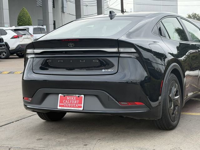 Used 2025 Toyota Prius Plug-In Hybrid image 7