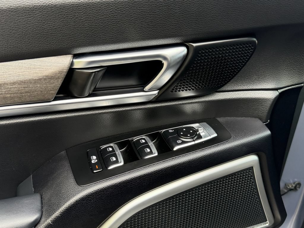 Used 2022 Kia Telluride EX w/ EX Premium Package FWD image 15
