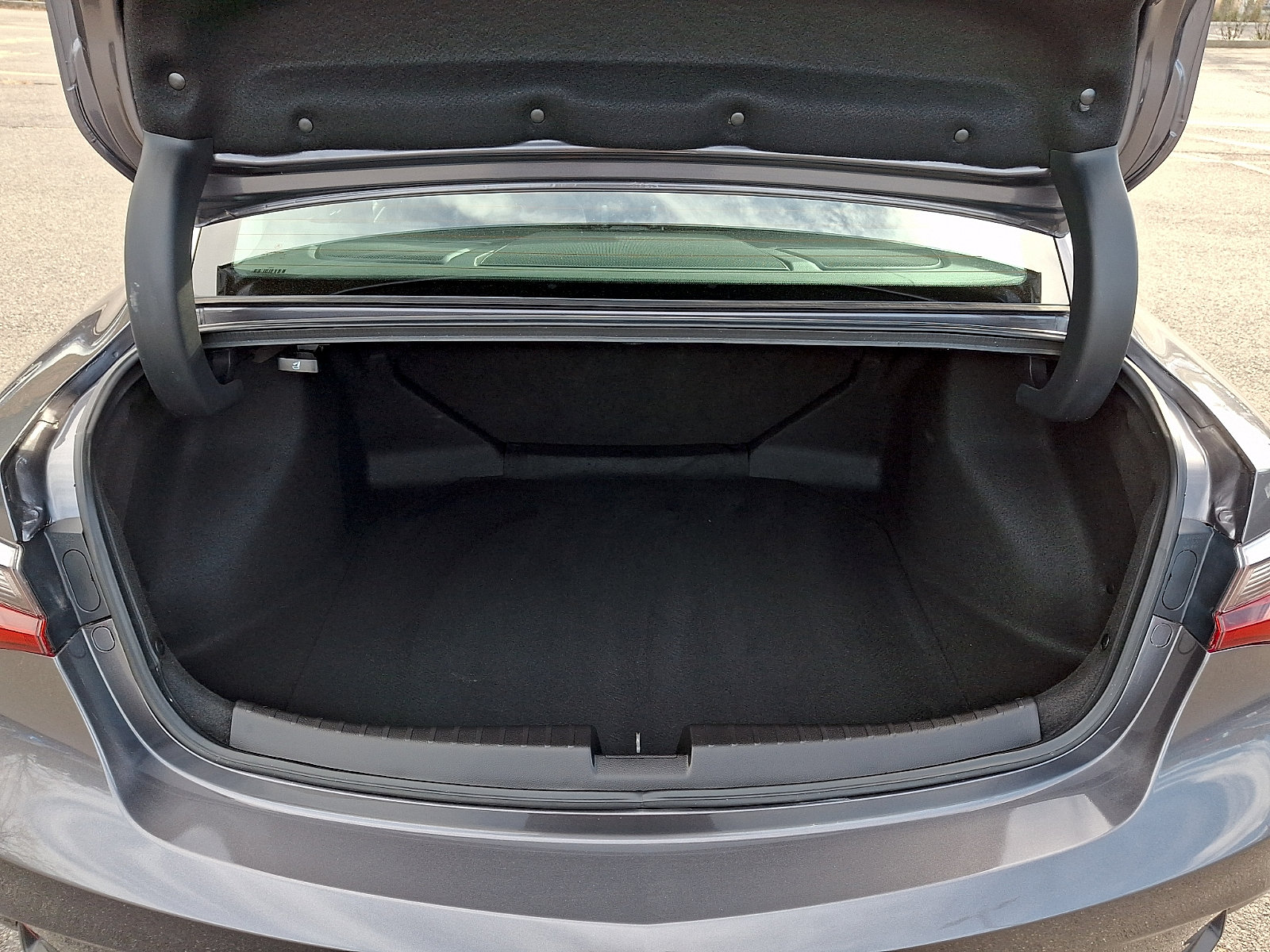 Certified 2020 Acura ILX w/ Technology Package FWD image 29