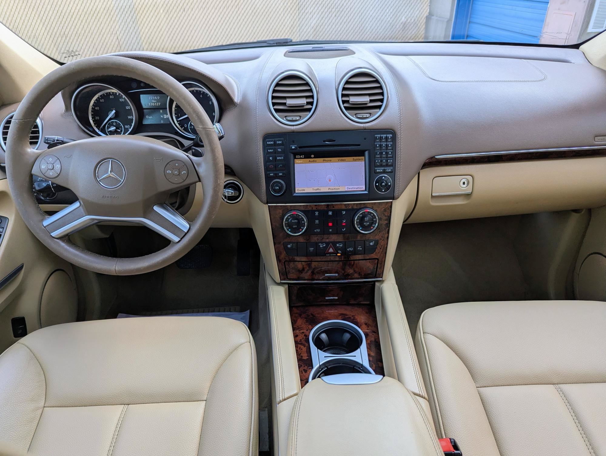 Used 2011 Mercedes-Benz GL 450 4MATIC image 13