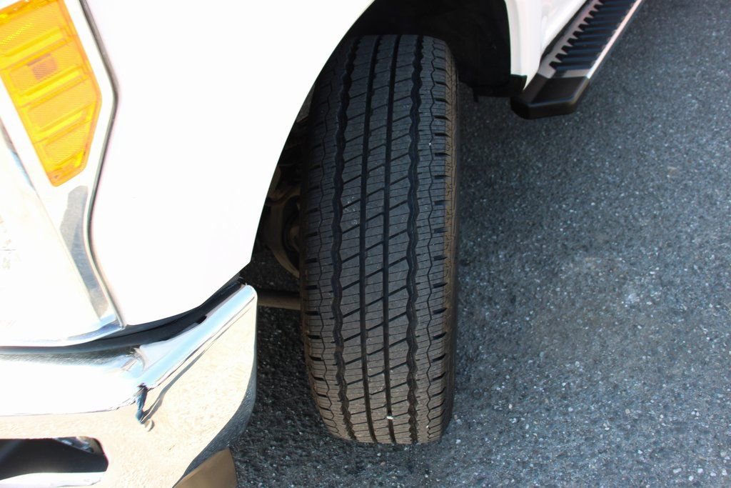 Used 2017 Ford F250 Lariat w/ Chrome Package image 41