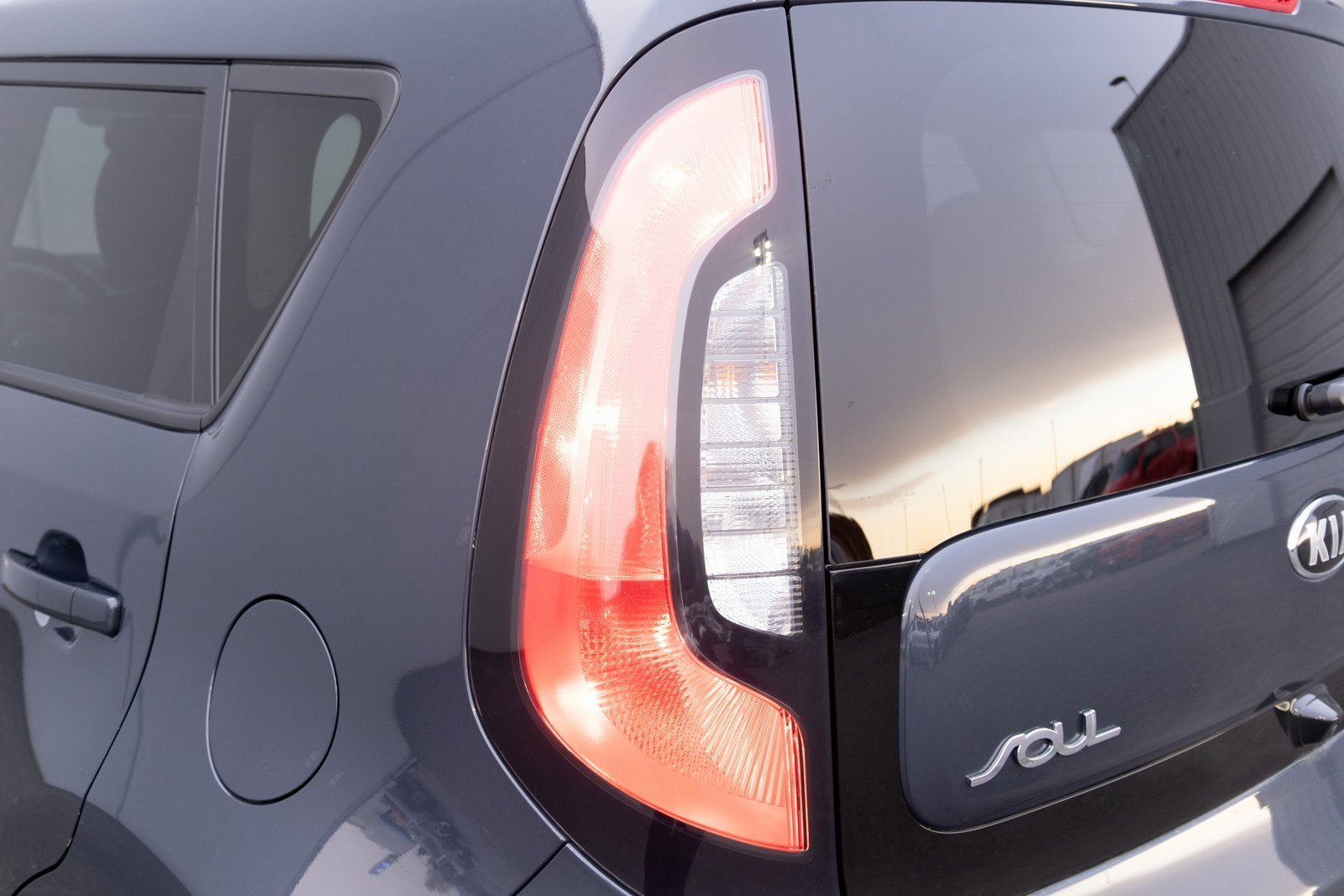 Used 2016 Kia Soul + w/ Audio Package image 23