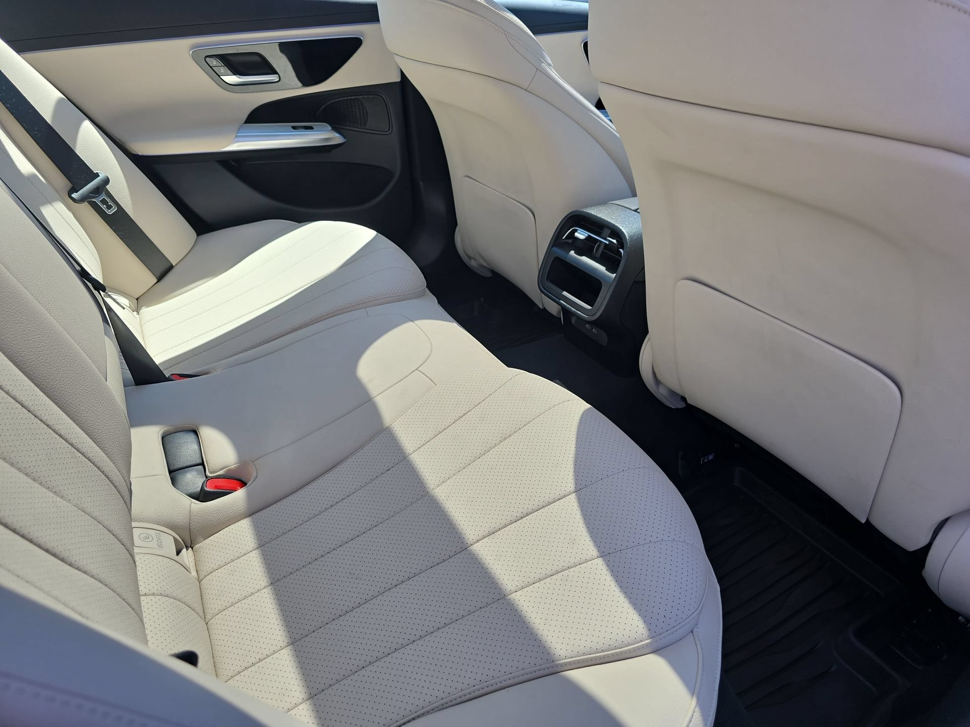 Certified 2024 Mercedes-Benz E 350 4MATIC Sedan w/ Winter Package image 11