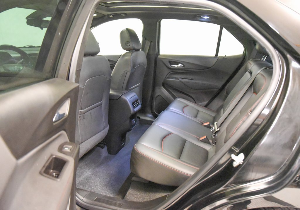 Used 2022 Chevrolet Equinox RS w/ RS Leather Package image 16