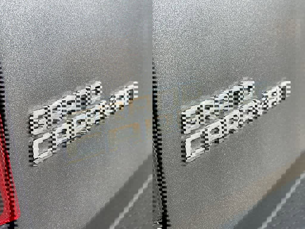 Used 2019 Dodge Grand Caravan GT image 7