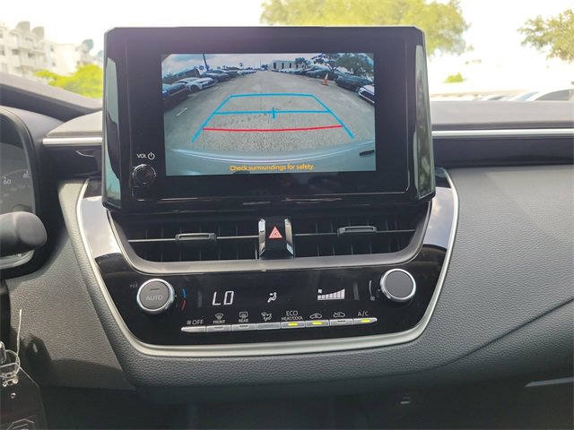 Used 2025 Toyota Corolla LE image 21