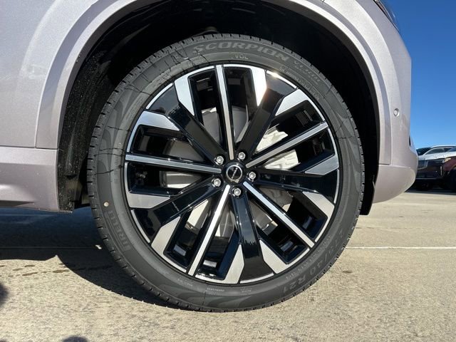 New 2026 Volvo XC90 B6 Plus image 9