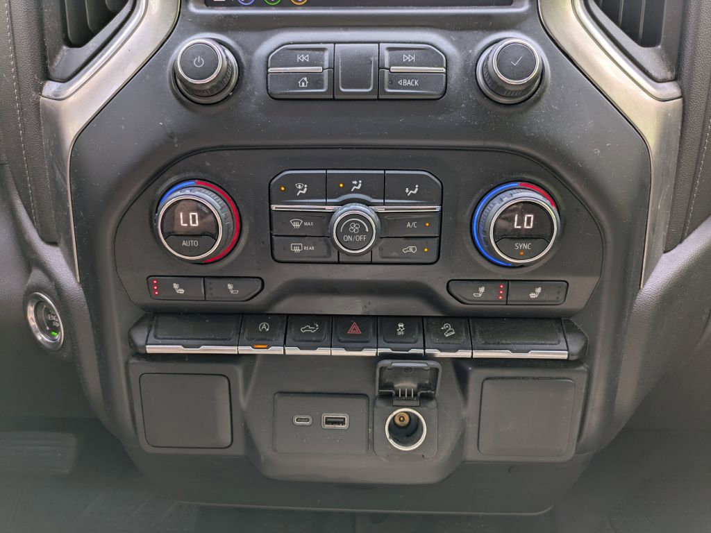 Used 2019 Chevrolet Silverado 1500 RST AWD/4WD image 21