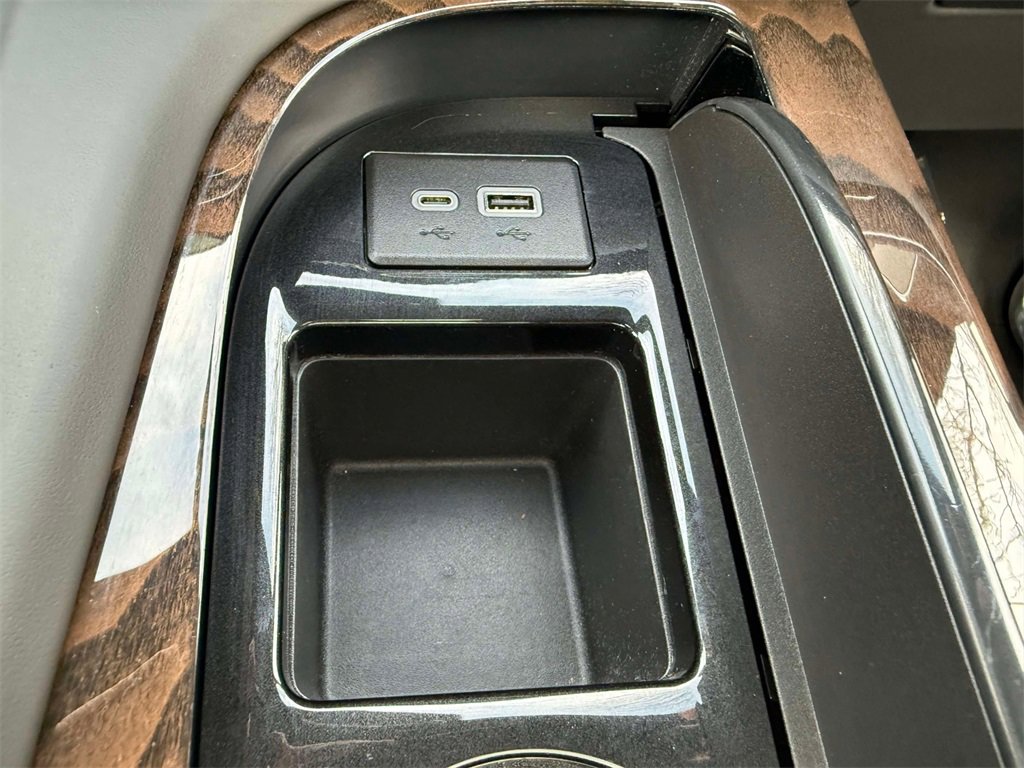 Used 2024 Cadillac Escalade ESV Sport Platinum w/ LPO, Floor Liner Package image 26