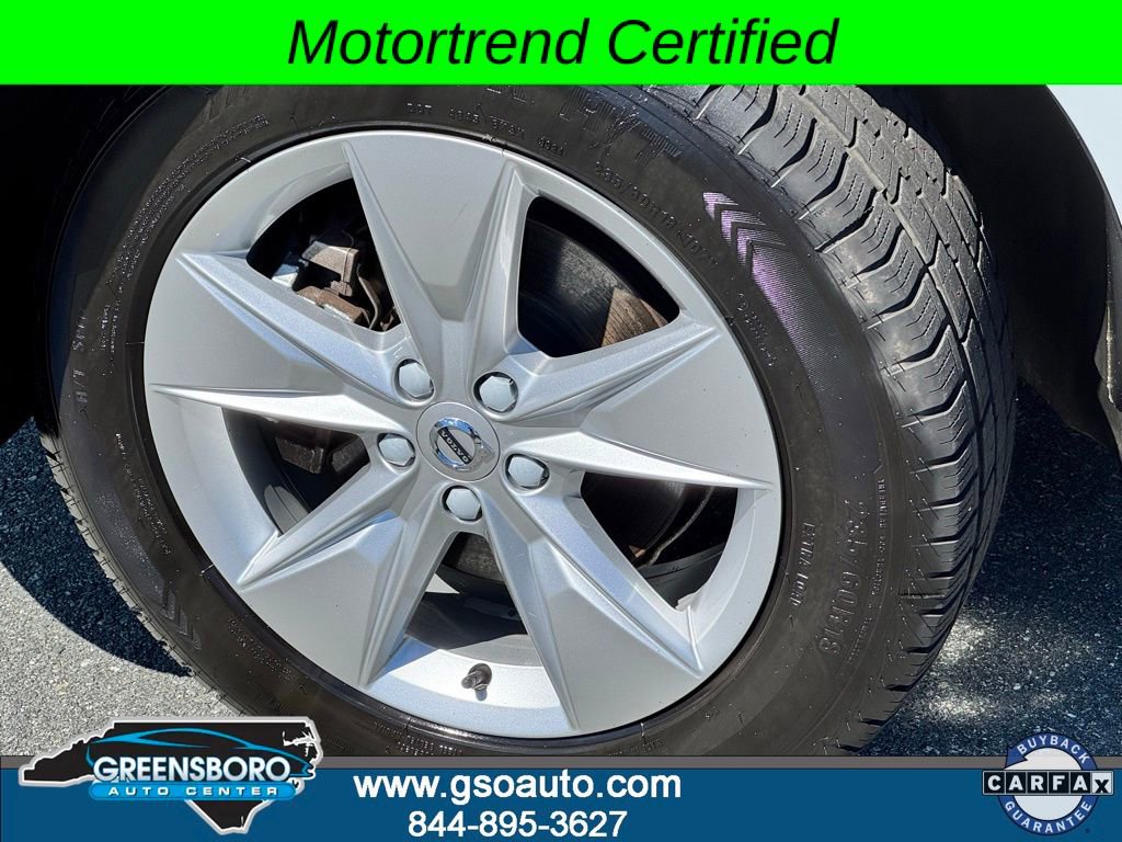 Used 2022 Volvo XC60 B5 Momentum image 42