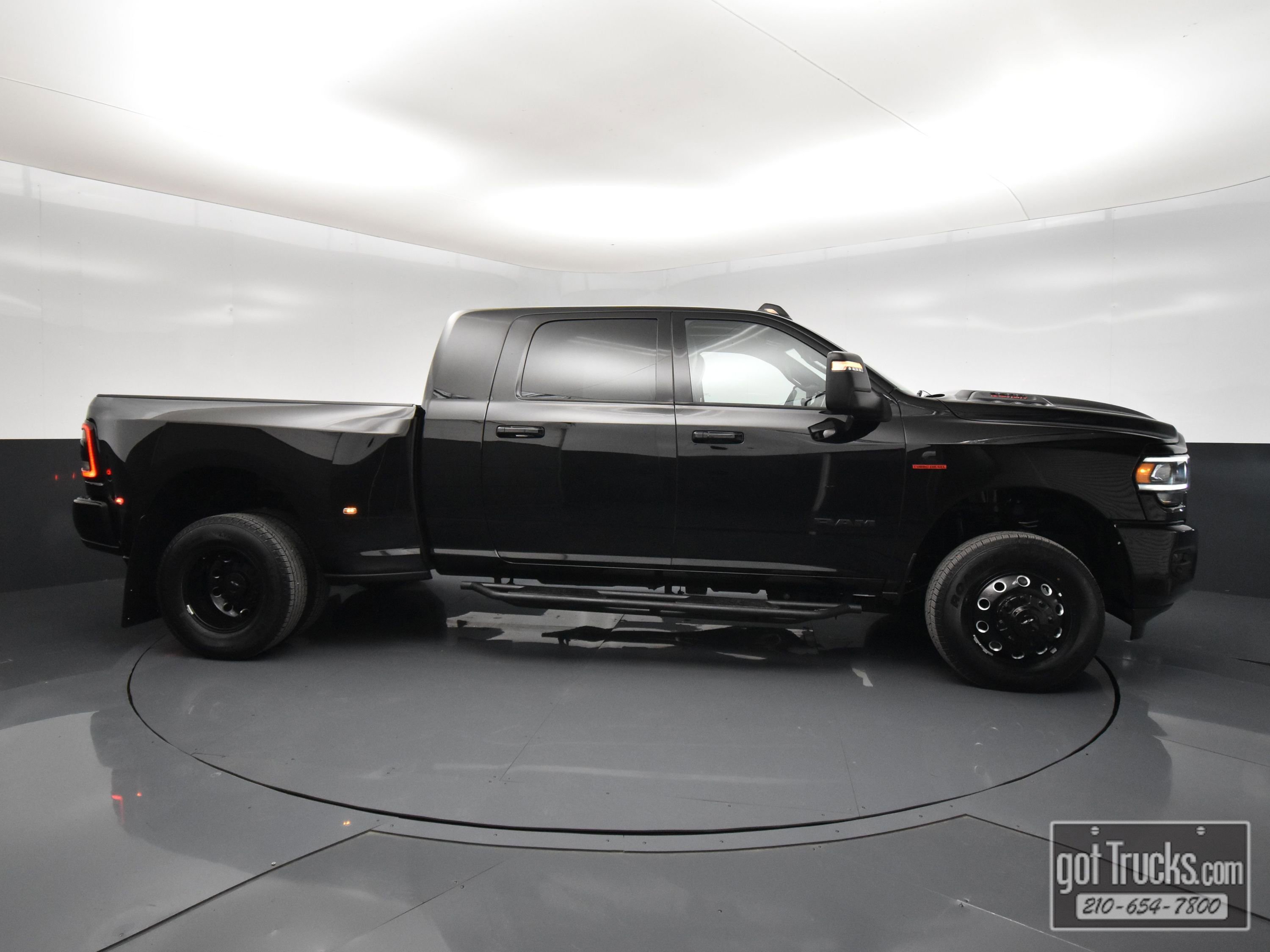 Used 2024 RAM 3500 Laramie w/ Night Edition AWD/4WD image 50