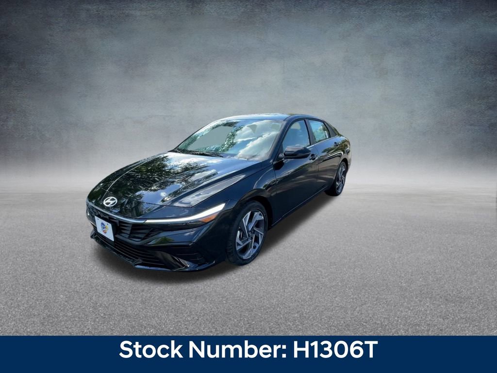 New 2025 Hyundai Elantra Limited image 7