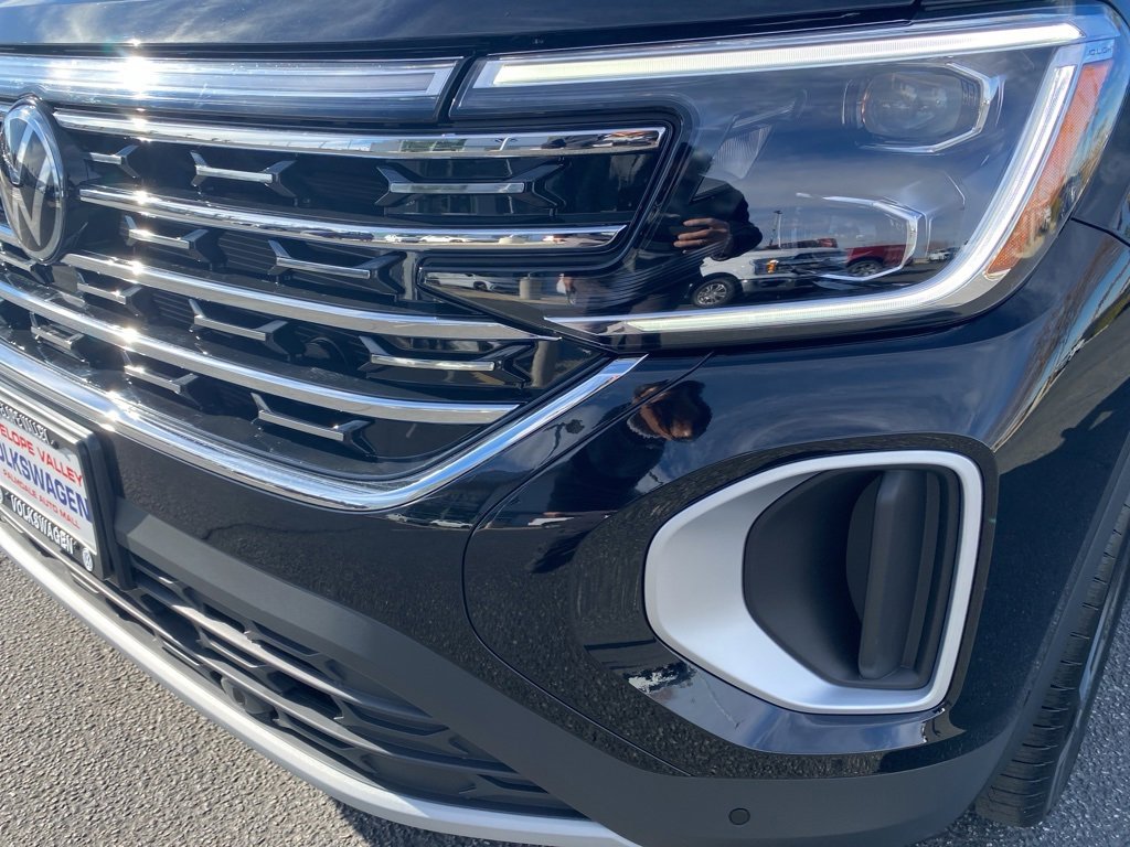 New 2025 Volkswagen Atlas SEL image 10