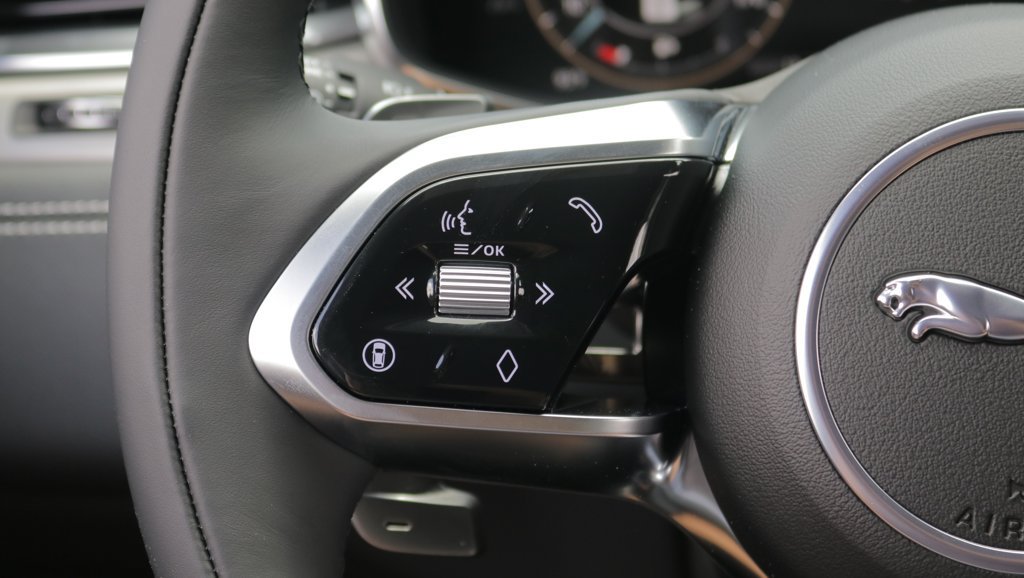 New 2026 Jaguar F-PACE R-Dynamic S AWD/4WD image 19