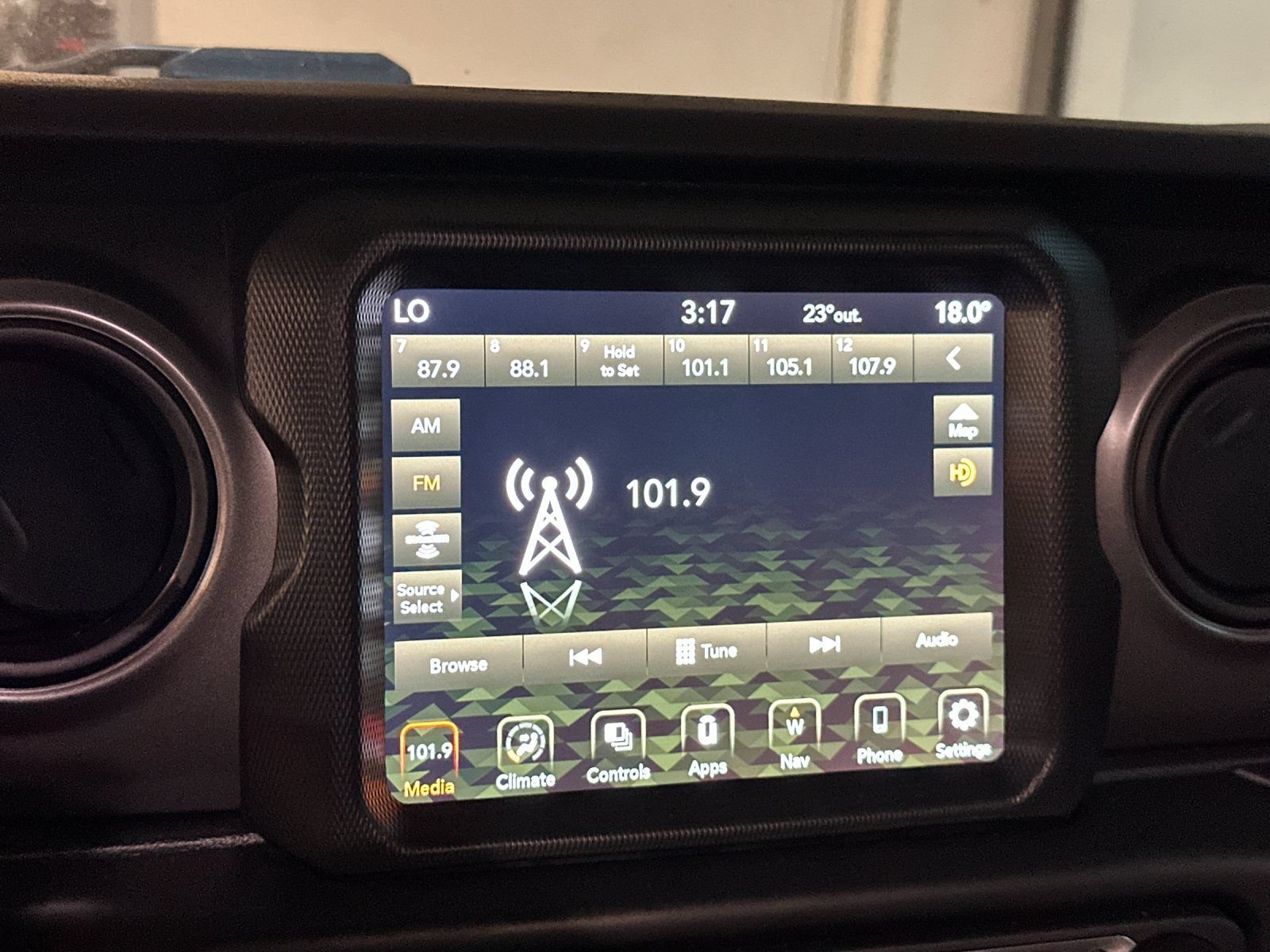 Certified 2023 Jeep Wrangler Unlimited Sport AWD/4WD image 16