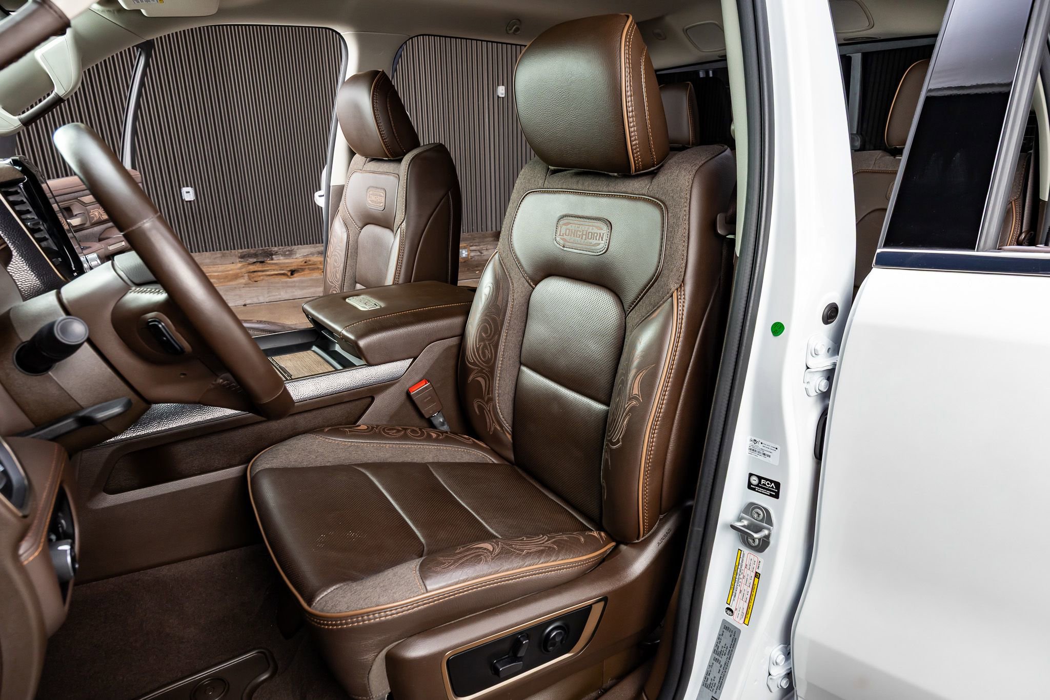 Used 2025 RAM 1500 Limited w/ Bed Utility Group image 30