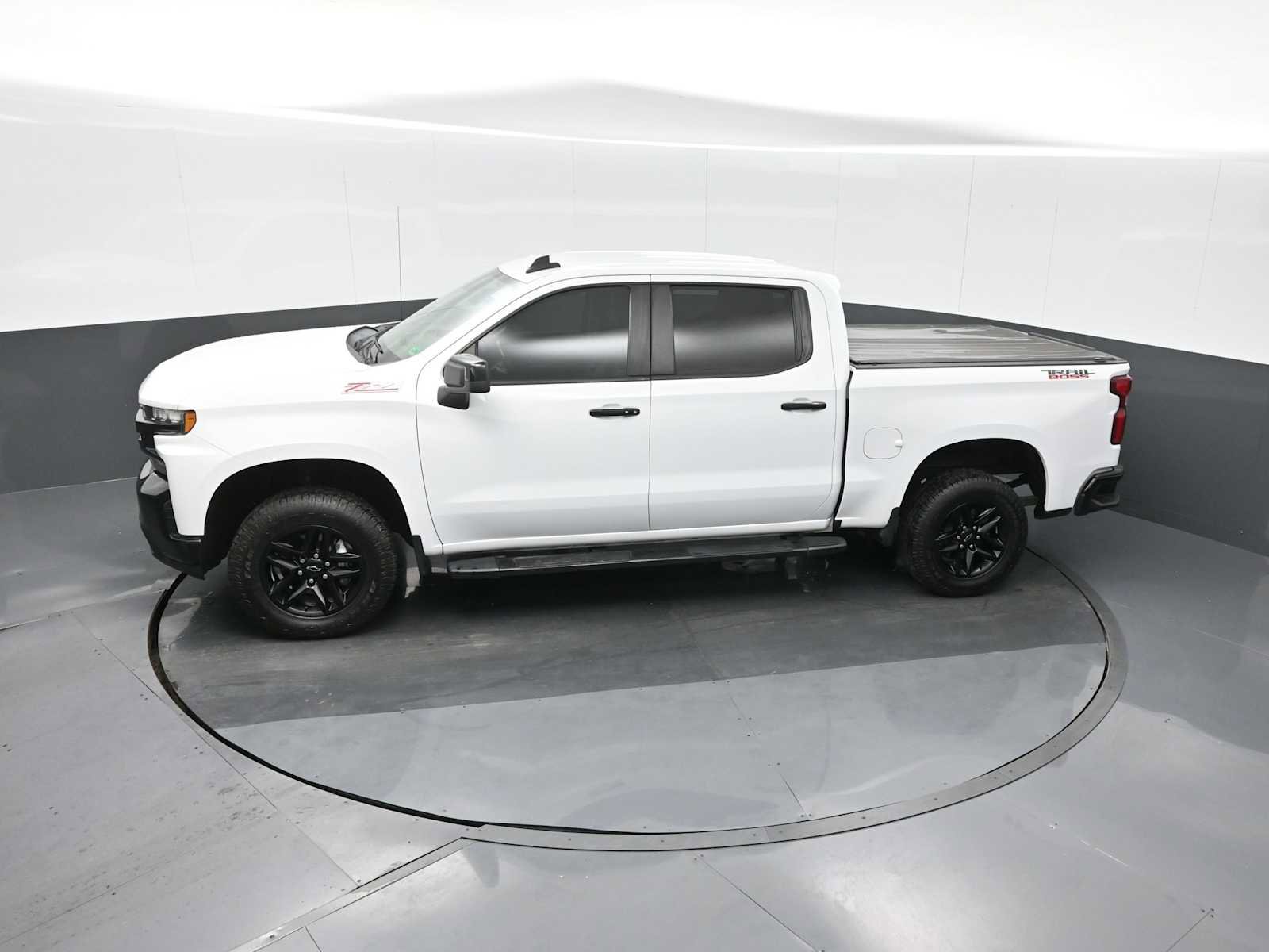 Used 2021 Chevrolet Silverado 1500 LT Trail Boss w/ Convenience Package II image 18