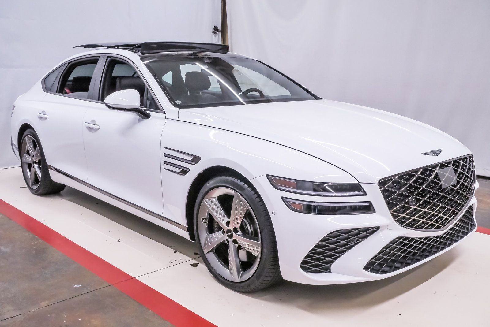 Certified 2025 Genesis G80 2.5T Sport Prestige image 5