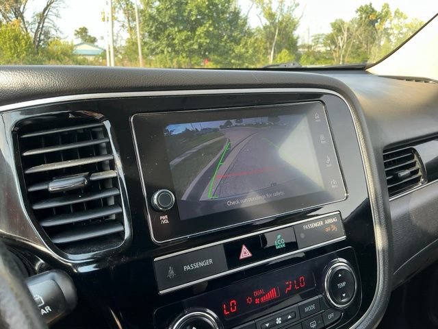 Used 2019 Mitsubishi Outlander SE AWD/4WD image 28