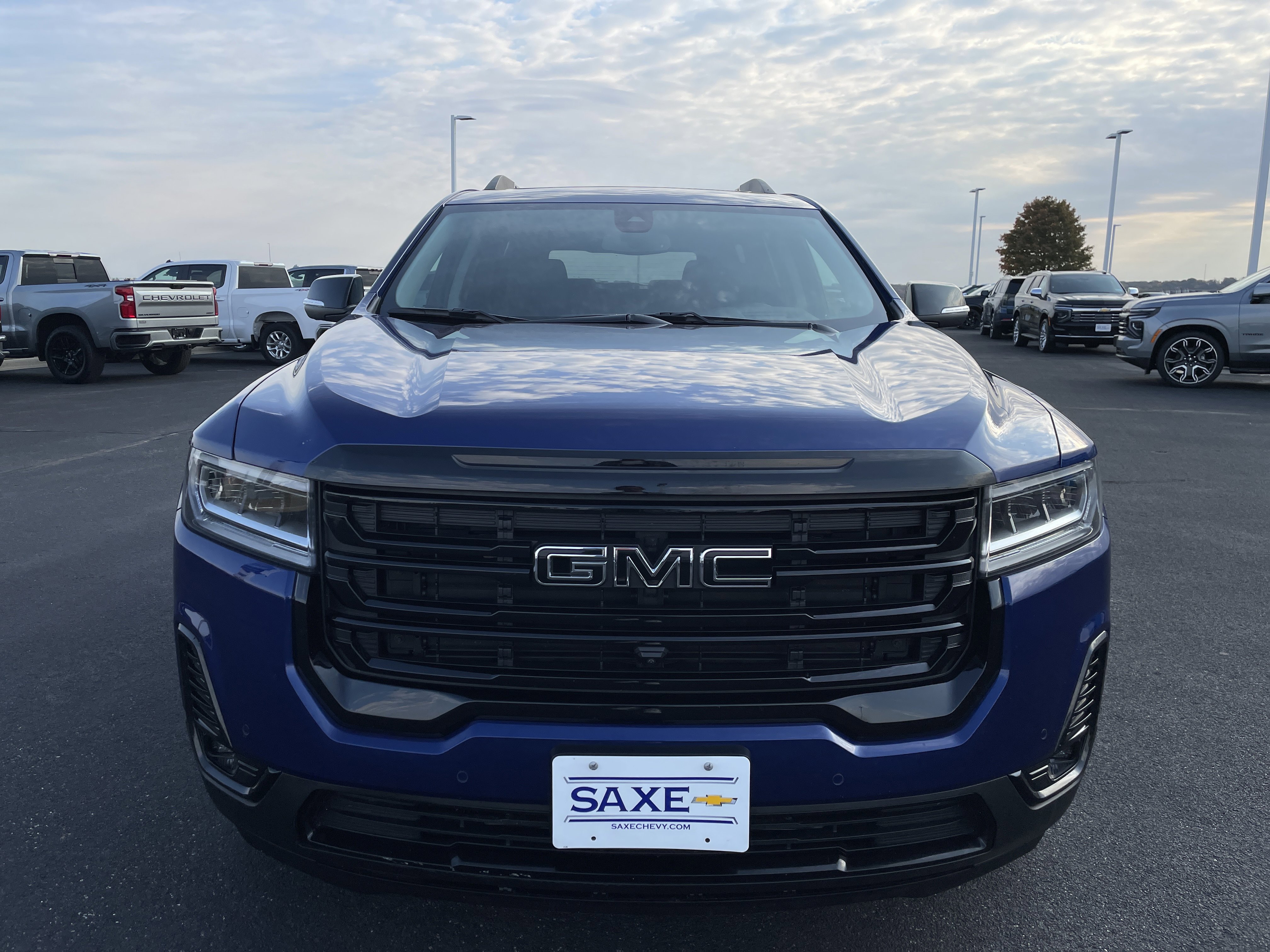 Certified 2023 GMC Acadia SLT w/ Elevation Edition image 8