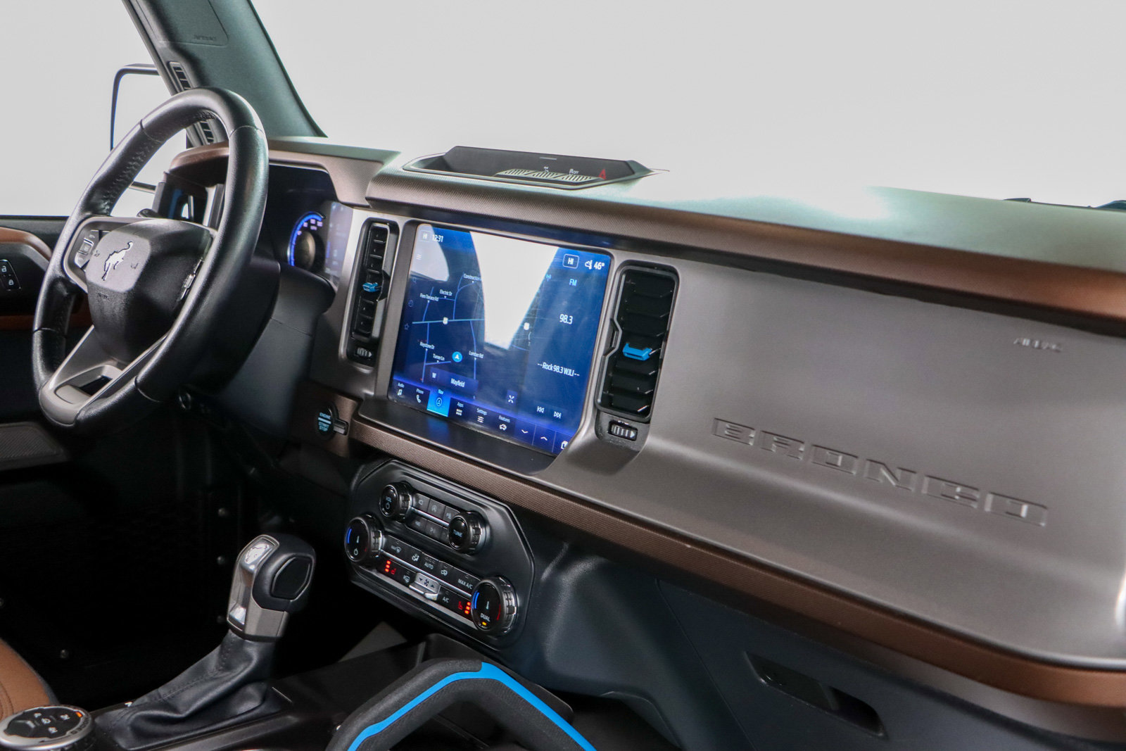 Used 2022 Ford Bronco Outer Banks image 26