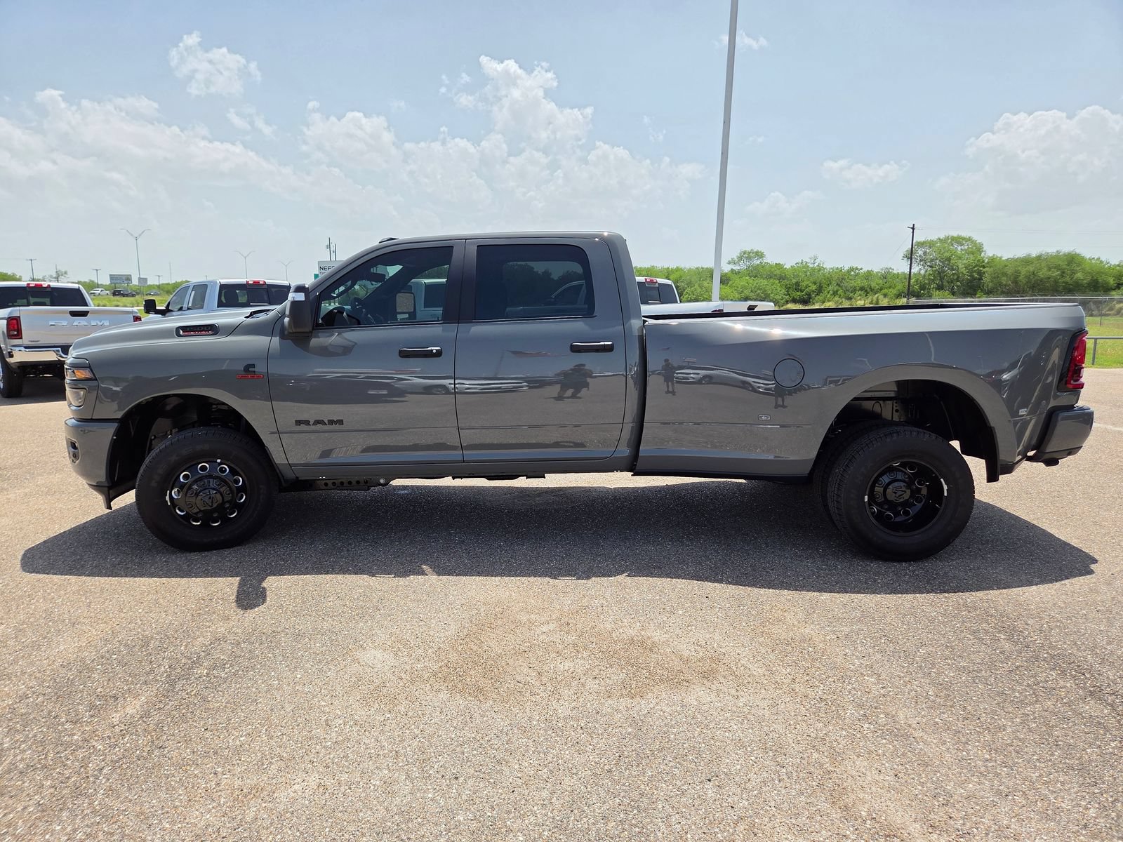 New 2026 RAM 3500 Lone Star AWD/4WD image 4