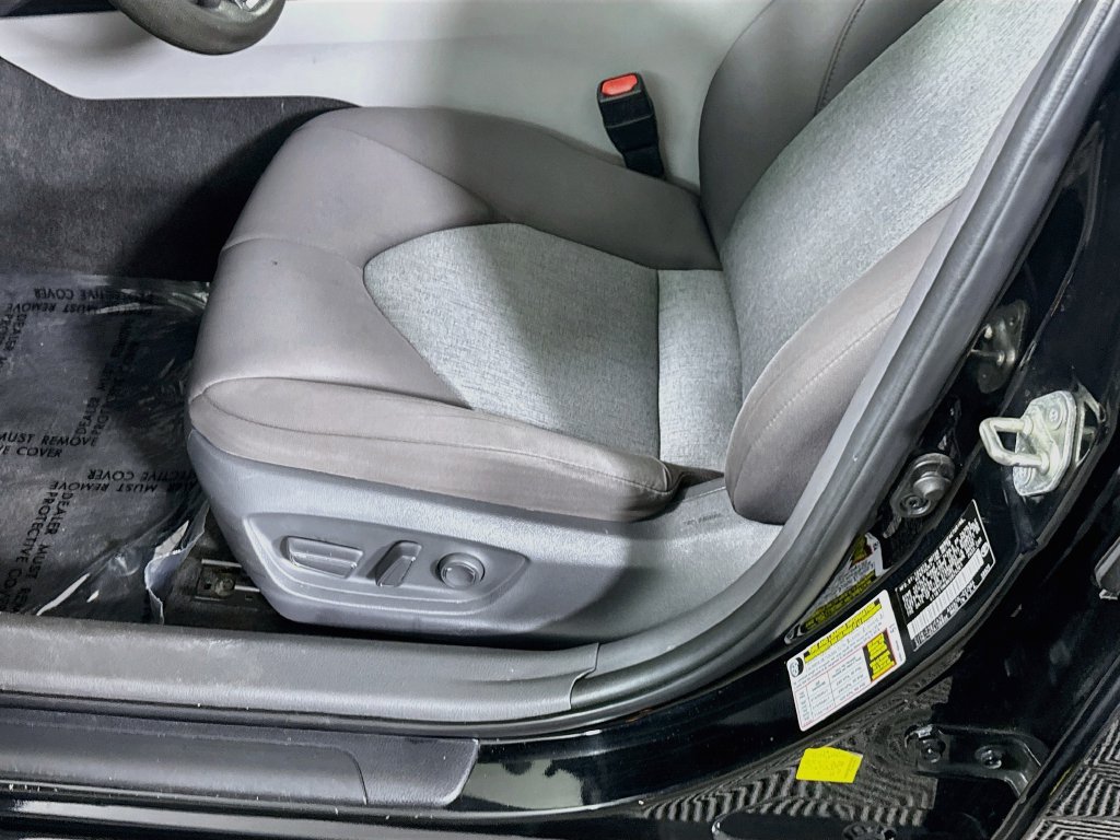 Certified 2019 Toyota Camry LE w/ Convenience Package FWD image 23