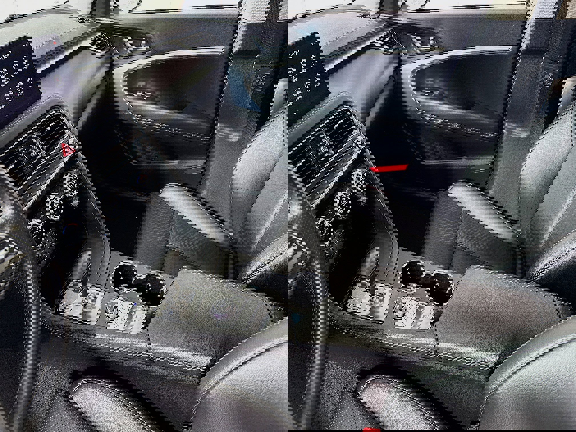 Used 2022 Genesis G70 2.0T image 24