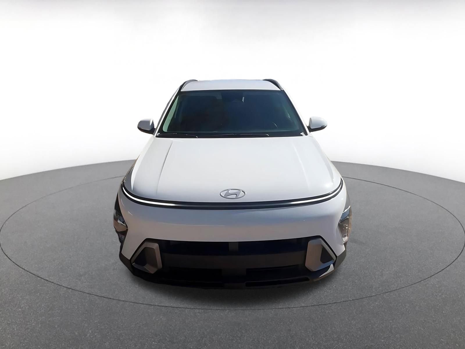 Used 2025 Hyundai Kona SEL image 4