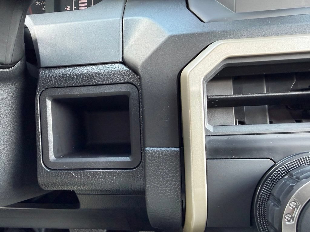 Certified 2025 Toyota Tacoma SR AWD/4WD image 19