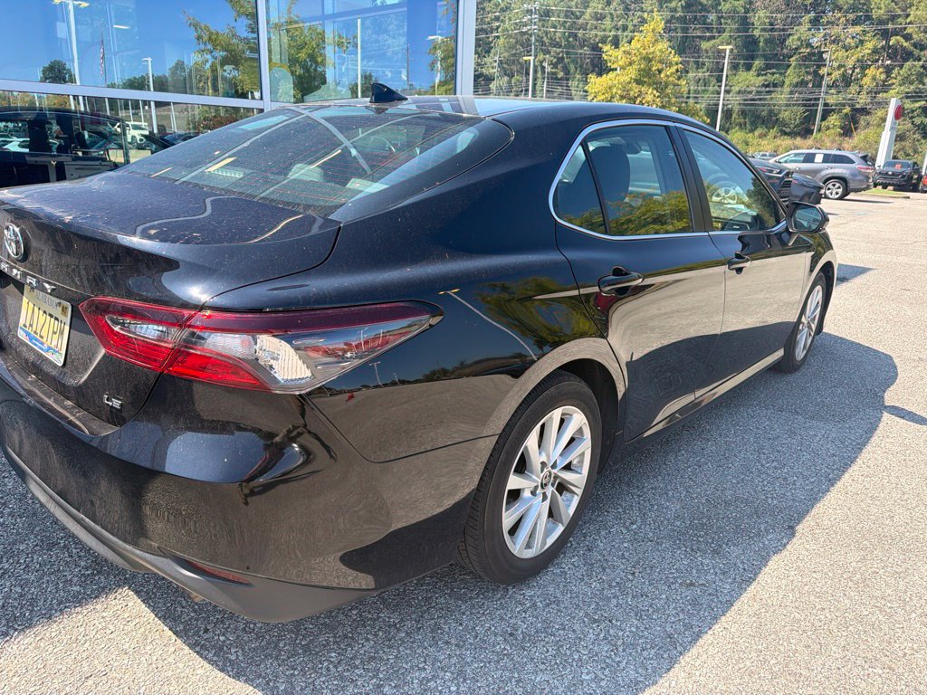 Used 2024 Toyota Camry LE FWD image 3