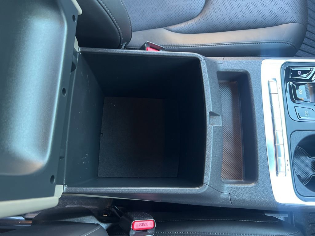 Certified 2025 Kia Carnival EX image 22