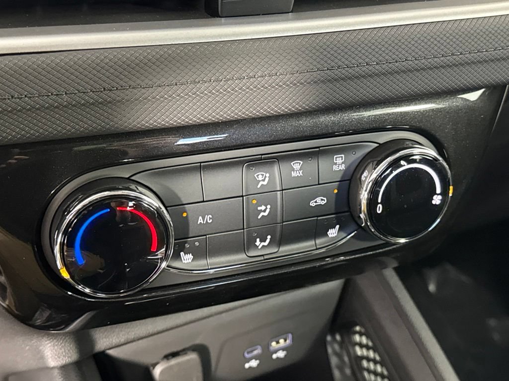 New 2026 Chevrolet TrailBlazer LT w/ Midnight Edition AWD/4WD image 16