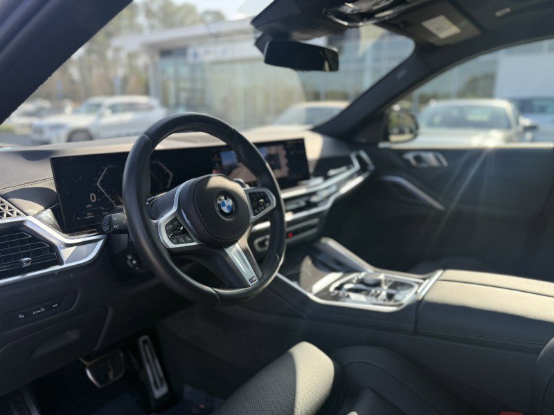 Certified 2024 BMW X6 xDrive40i w/ M Sport Professional Package image 13