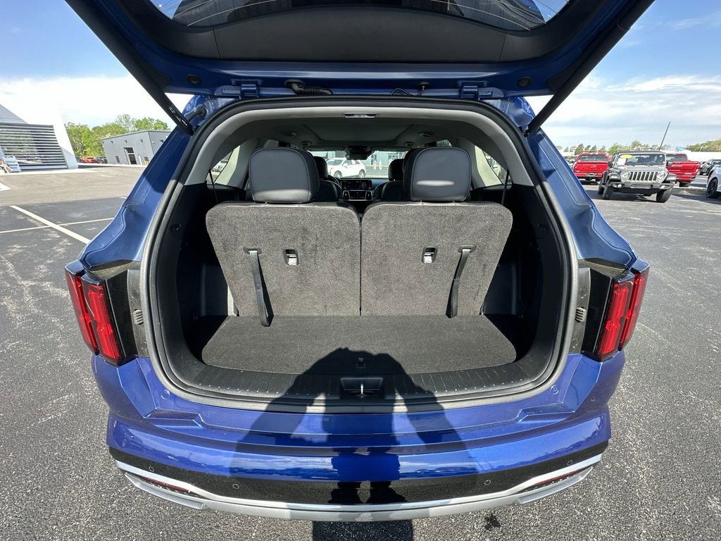 Certified 2023 Kia Sorento SX FWD image 25