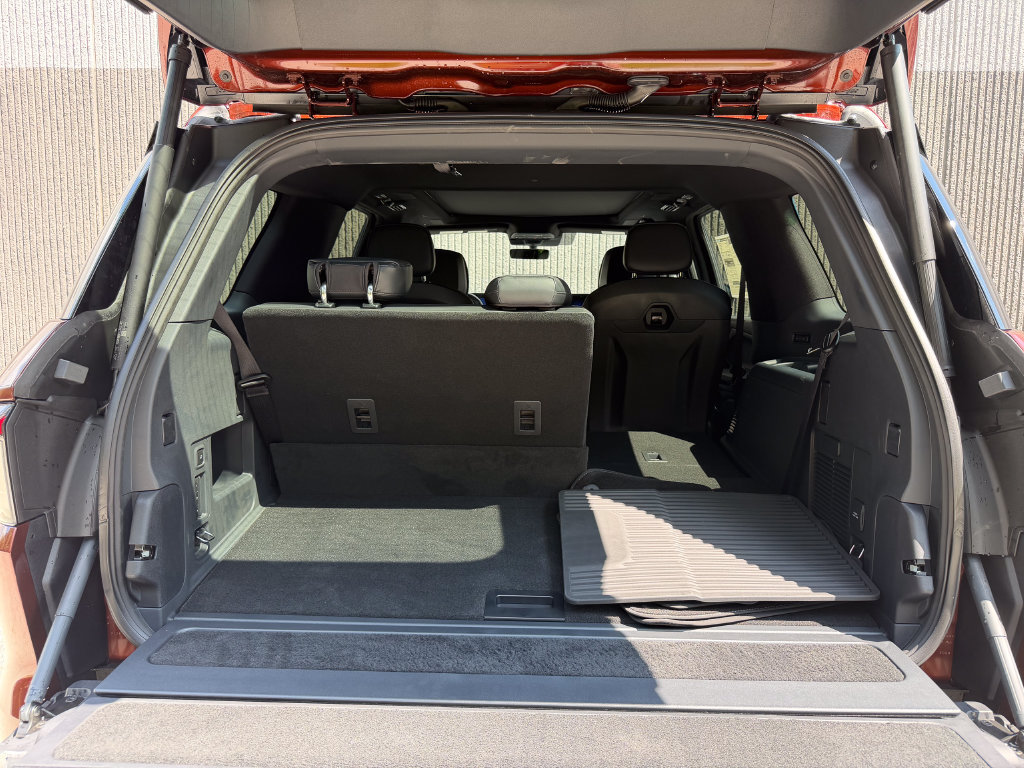 New 2027 Lincoln Navigator Reserve w/ Jet Appearance Package AWD/4WD image 26