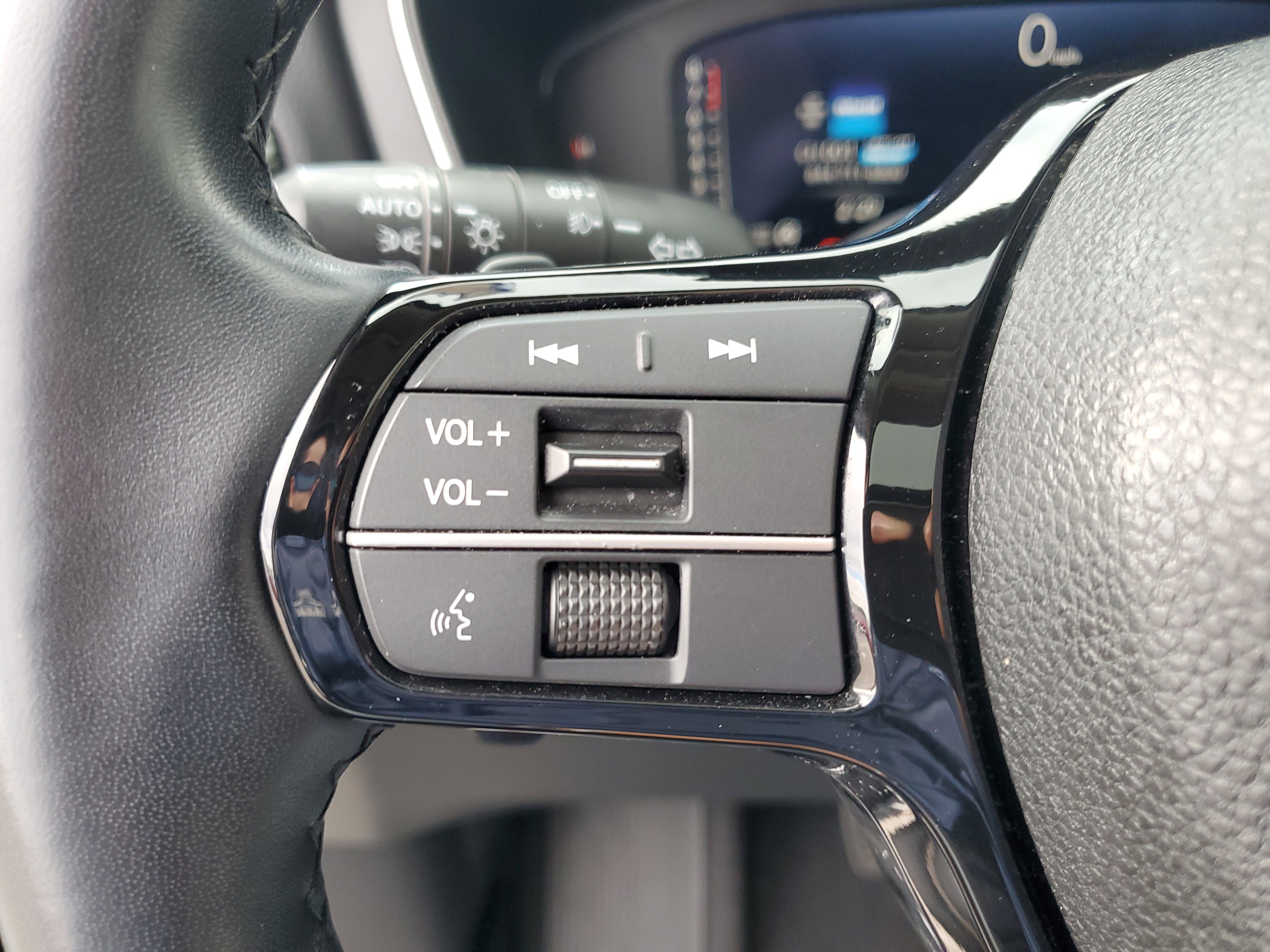 Used 2023 Honda Pilot Elite image 25