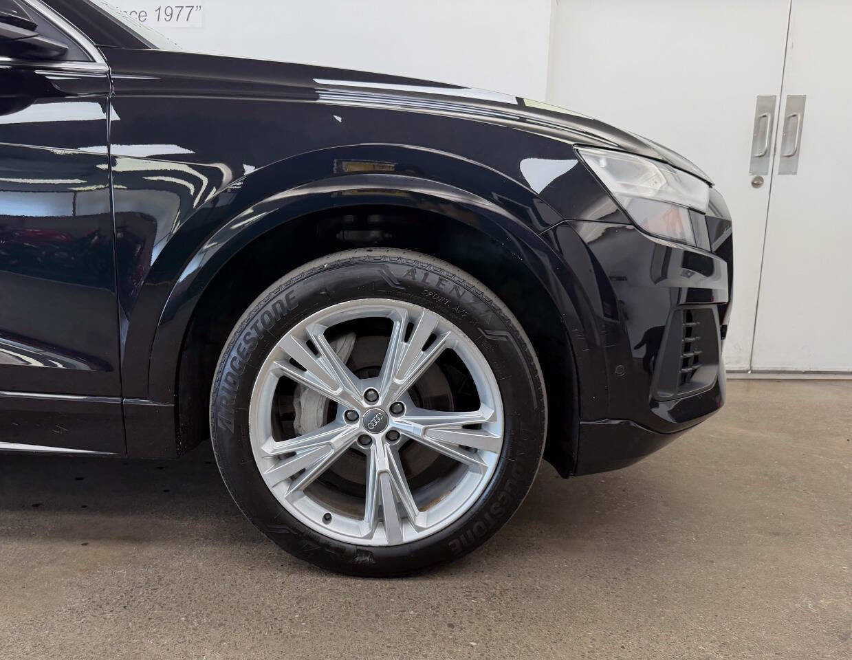 Used 2019 Audi Q8 Premium Plus w/ Premium Plus image 18